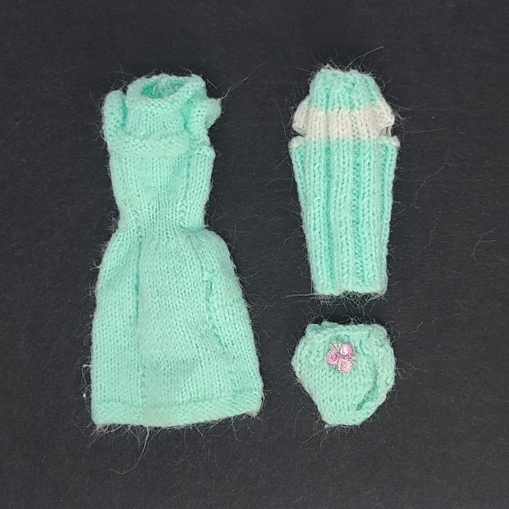 Vintage 1960s Hand Knit‎ 11.5" Fashion Doll  3 Pc Set Dresses Bloomers